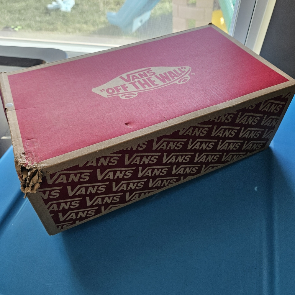 Vans Black and Brown Men's Sneakers - Picture 13 of 13